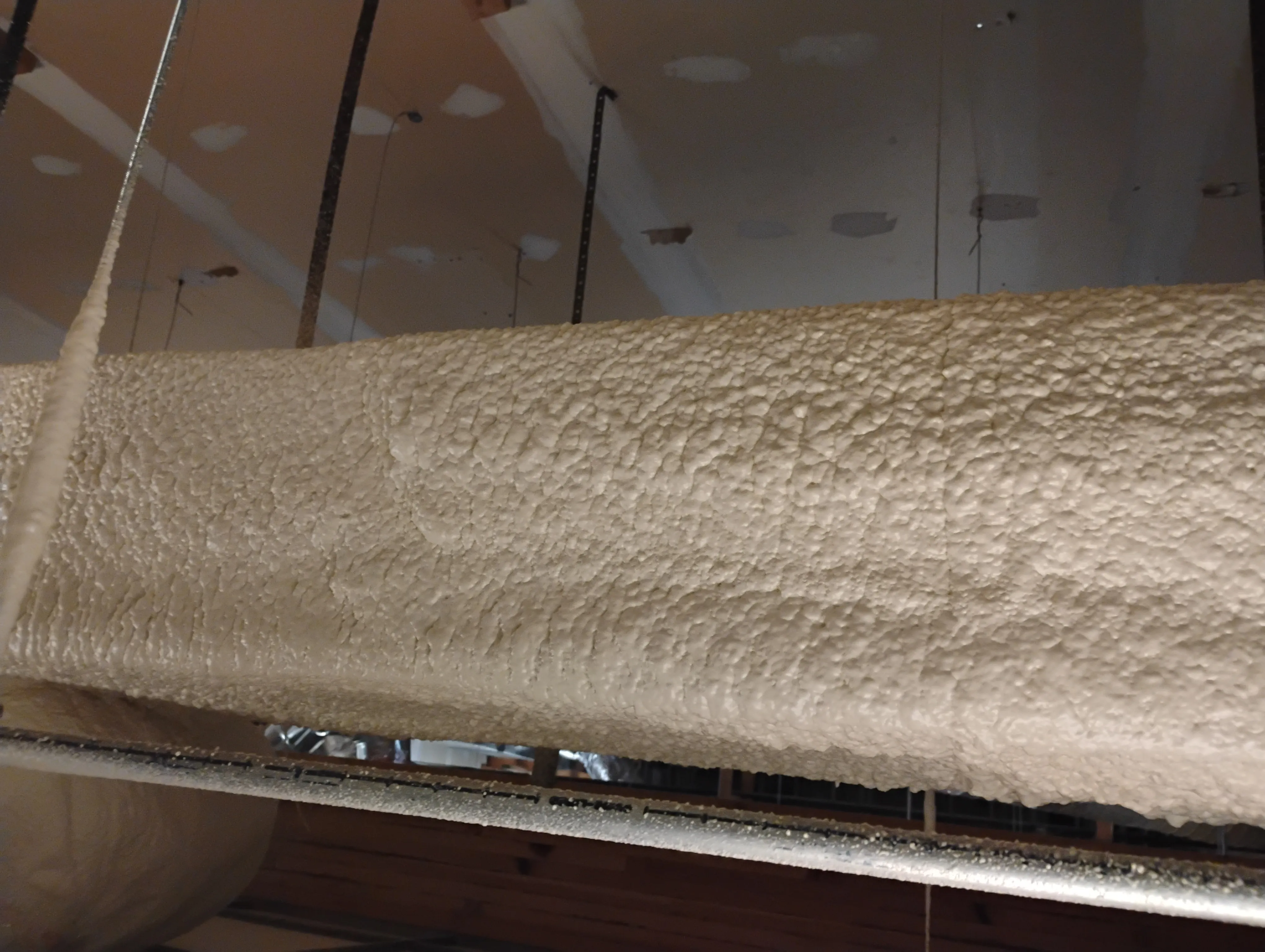 Spray Foam Installation: Framing and cavity coverage